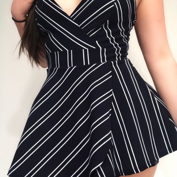 Striped navy blue romper - Picture 1 of 3